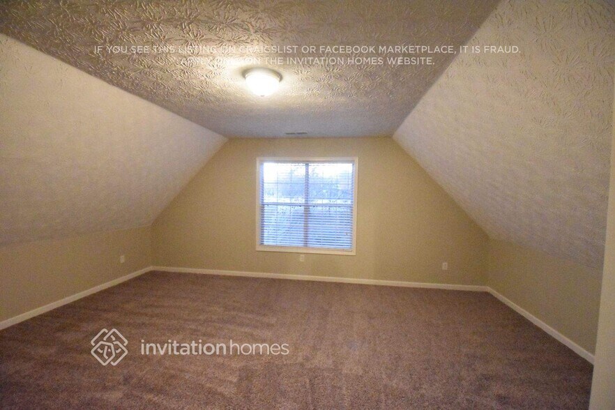 Building Photo - 156 Wyckliffe Dr