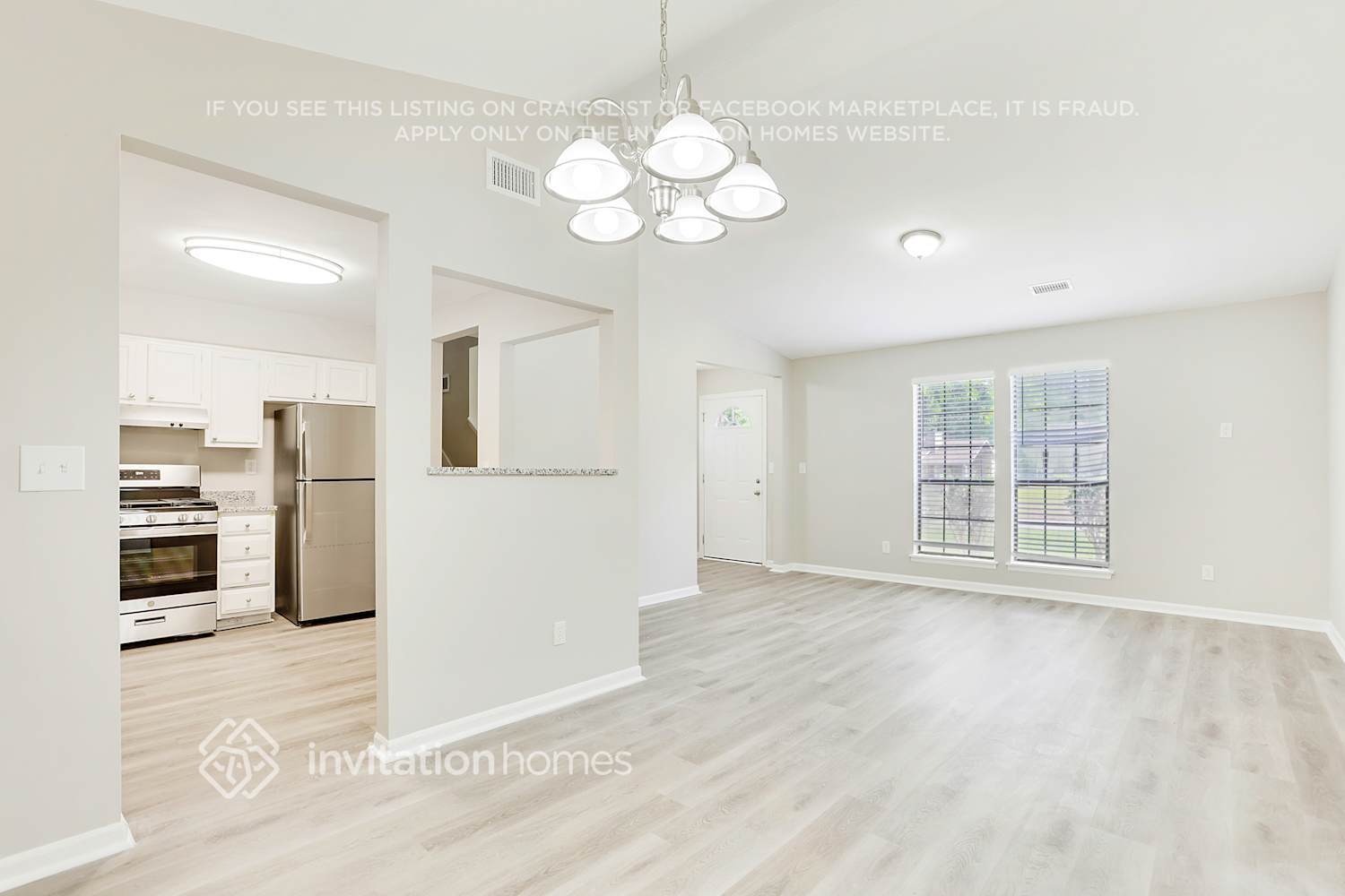 Building Photo - 2413 Leslie Brook Dr