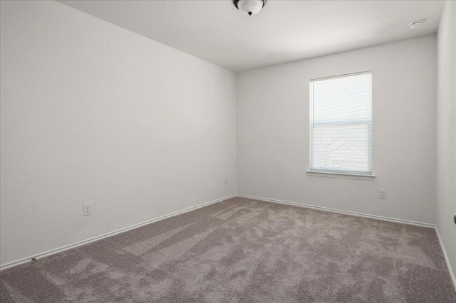 Building Photo - 1029 Desaix Dr