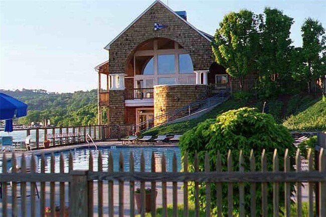 Building Photo - 1200 Half Moon Bay Dr