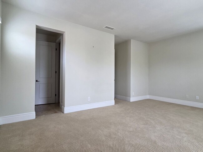 Building Photo - Stunning Spanish Colonial Home in the La C...