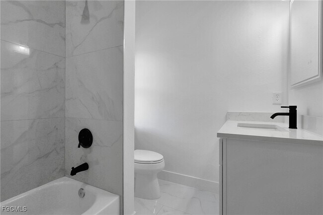 Building Photo - 2810 44th St SW