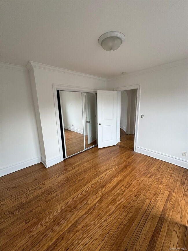 Building Photo - 10 Wright Pl