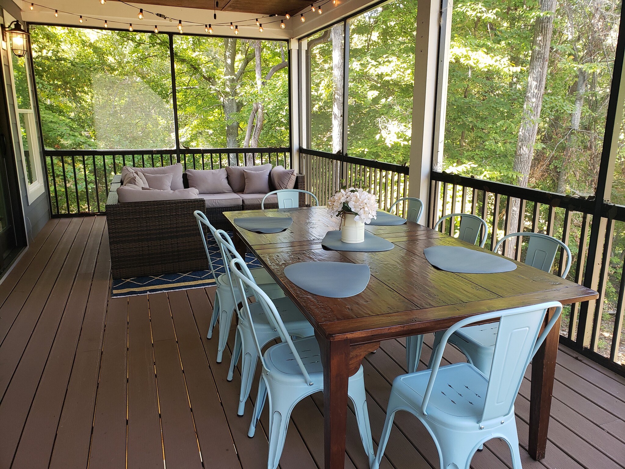 Relax or dine outdoors on the large screened porch with grill - 463 Lake Wylie Rd