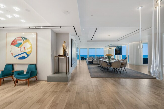 Building Photo - 9001 Collins Ave