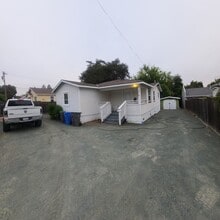 Building Photo - 316 Foothill Blvd