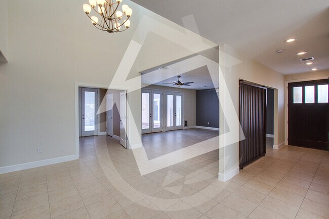 Building Photo - Unique 4 Bedroom, 2.5 Bathroom Home for rent