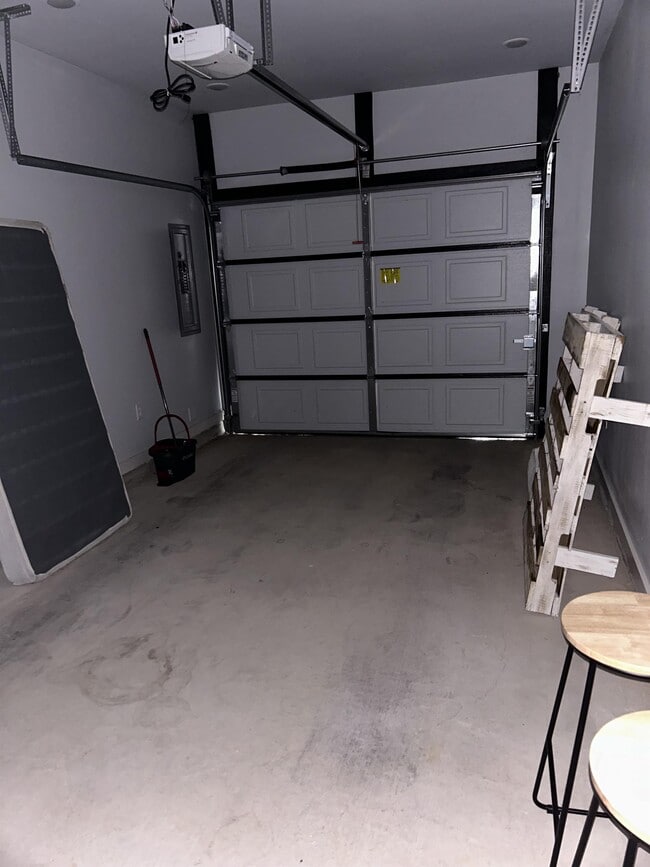 Building Photo - 7769 US-80