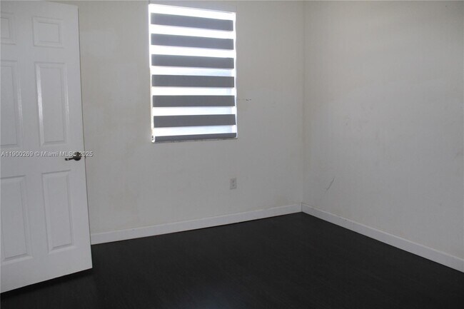 Building Photo - 25096 SW 118th Ave