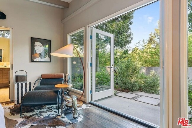 Building Photo - 8581 Appian Way