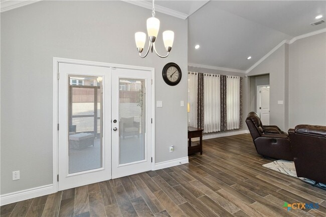Building Photo - 8402 Ridge Crest Dr