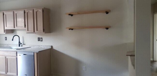 Building Photo - 11526 Tony Ponce Dr