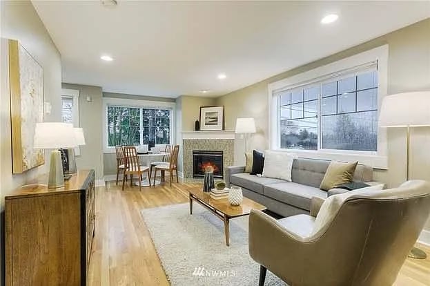 Building Photo - 8403a 8th Ave NW