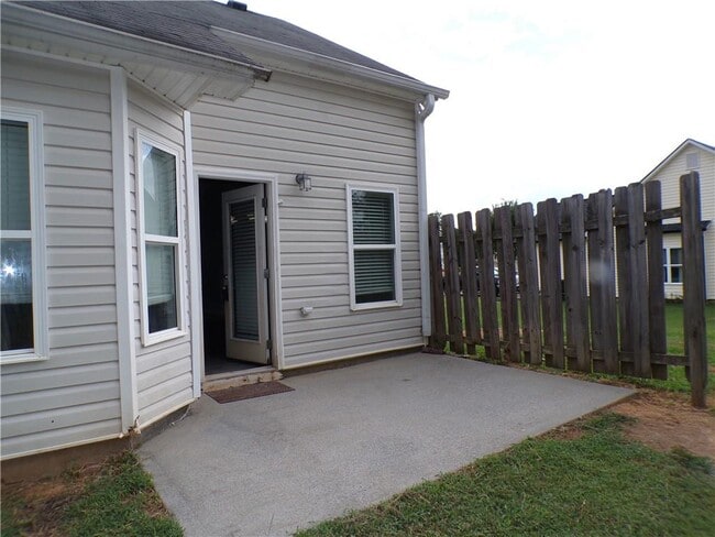 Building Photo - 53 Ferguson Dr