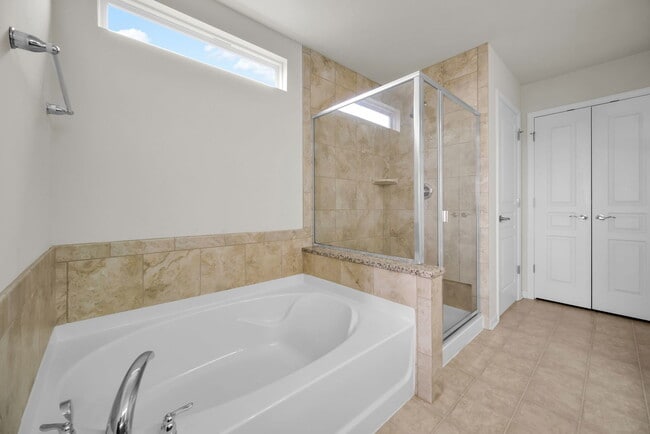 Building Photo - 4255 Fraser Cir