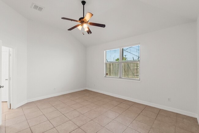 Building Photo - 19311 Twin Buttes Dr