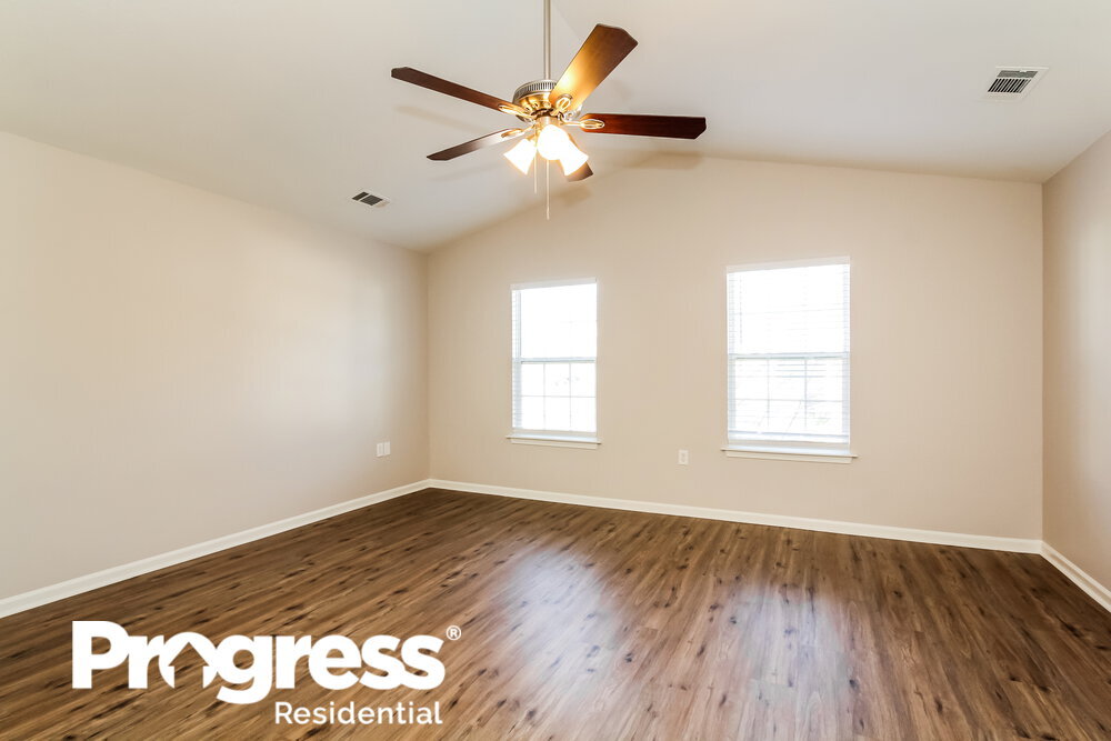 Building Photo - 4521 Oakburn Drive