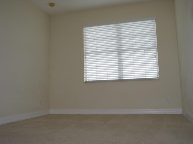 Building Photo - 539 Hedgewood Dr