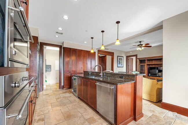 Building Photo - 18269 Colony Dr Dr