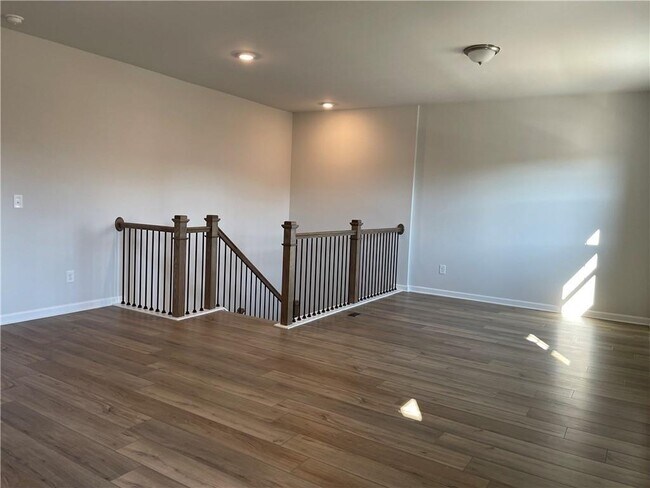 Building Photo - 764 Henson Farm Dr