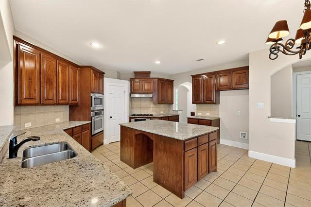 Building Photo - 4612 Quiet Cir
