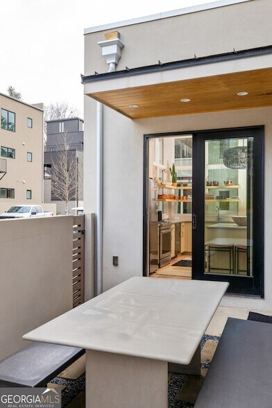 Building Photo - 1190 Mado Lp