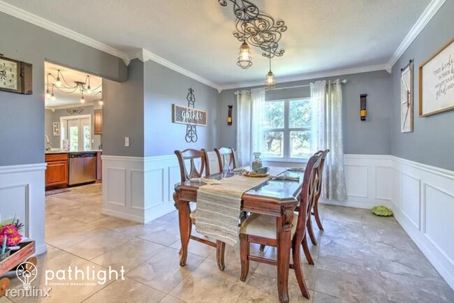 Building Photo - 4 br, 3 bath House - 14954 Sydney Road UNIT