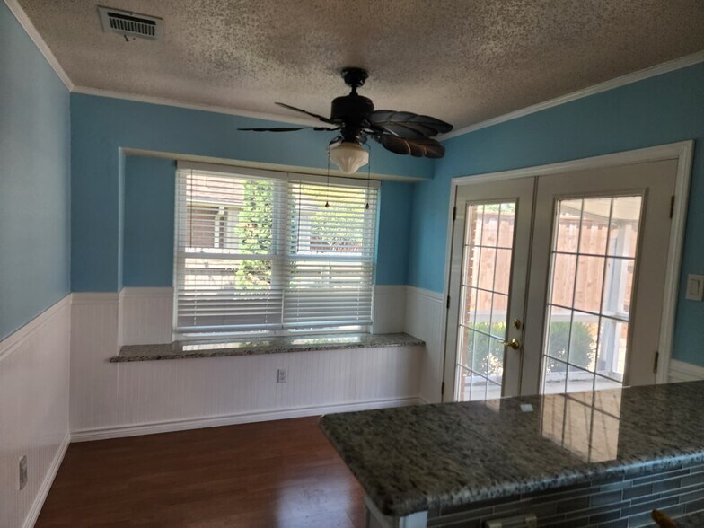 Building Photo - 1317 Swiss Ct