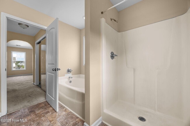 Building Photo - 111 Amberwine Cir