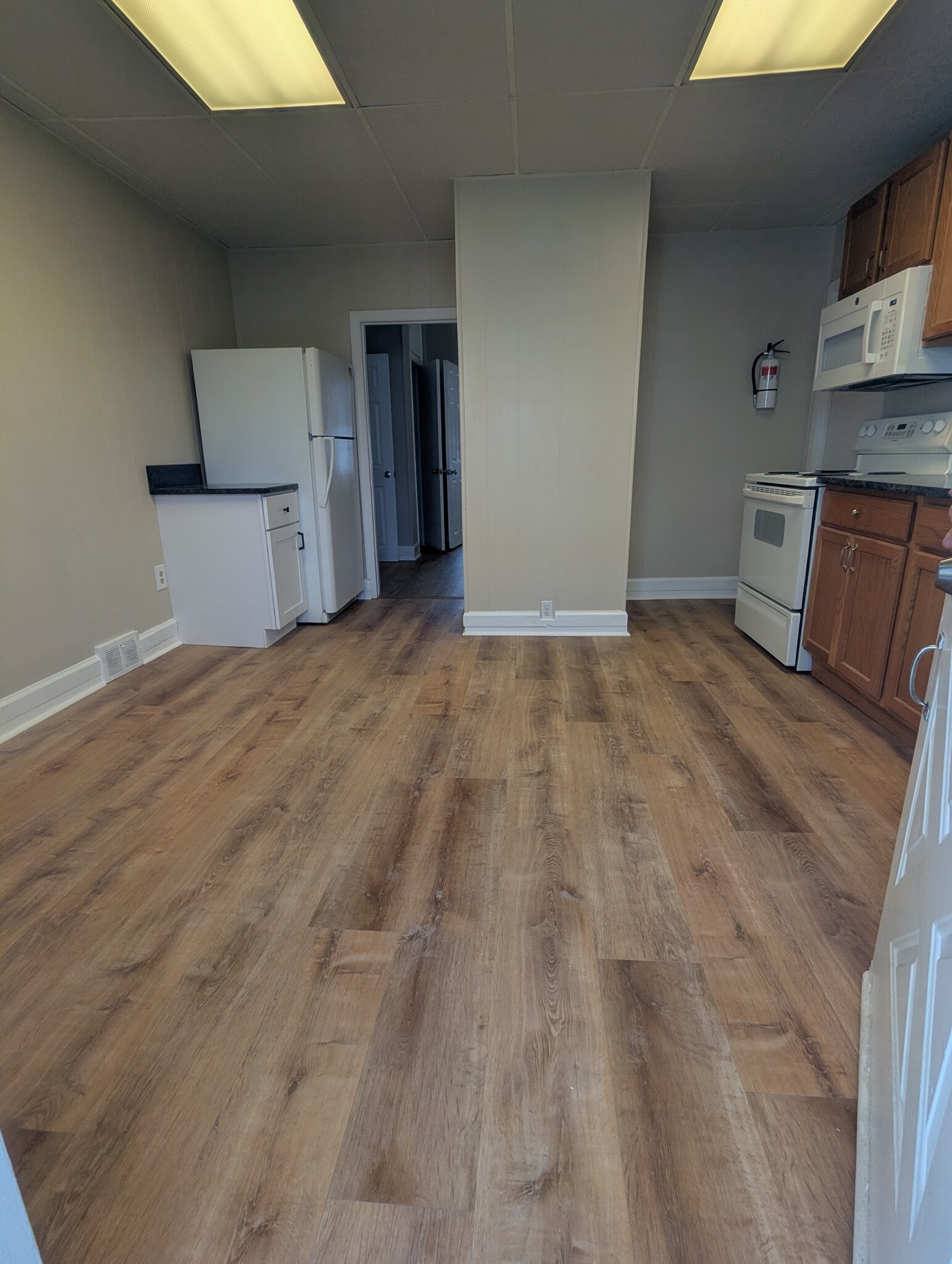 Building Photo - 16 Beloit Ave