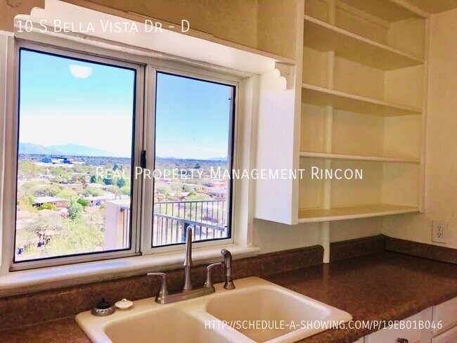 Building Photo - 10 S Bella Vista Dr