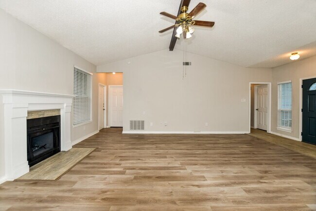 Building Photo - 426 Wheatridge Ave