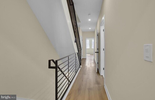 Building Photo - 2670 Braddock St