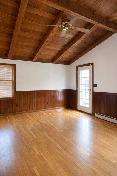 Building Photo - 1468 Carroll Ave