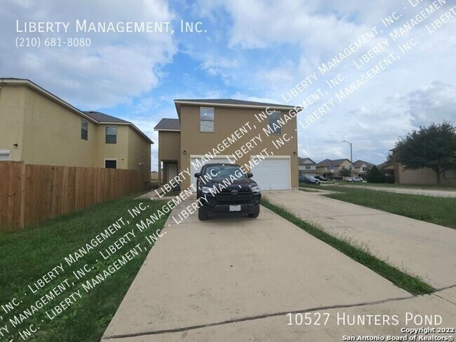 Building Photo - 10527 Hunters Pond