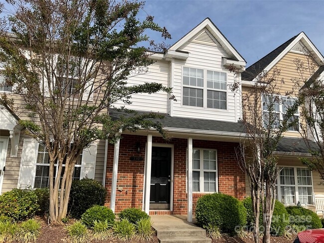 Primary Photo - 130 Mangum Cir
