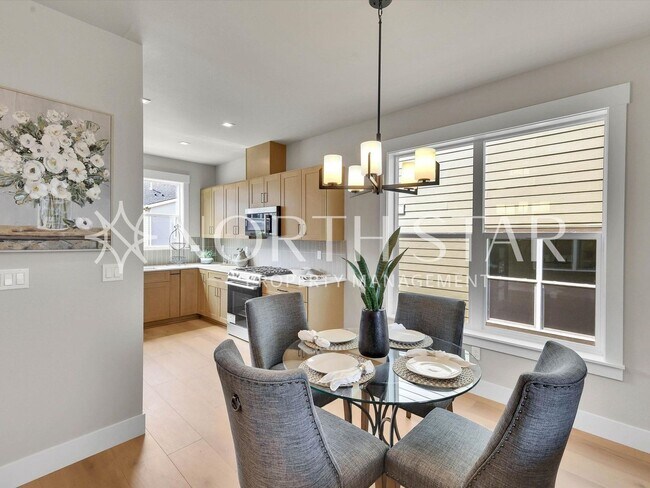 Building Photo - 8898-8898 Serenity Ter