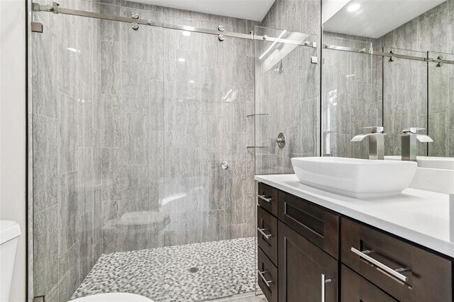 Building Photo - 300 N Lemon Ave