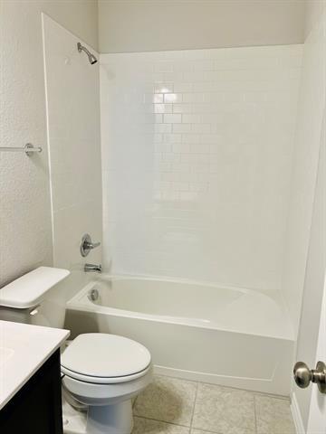 Building Photo - 804 Peaceful Brk Dr