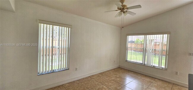 Building Photo - 1980 SE 11th St