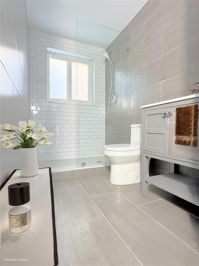 Building Photo - 7325 Byron Ave