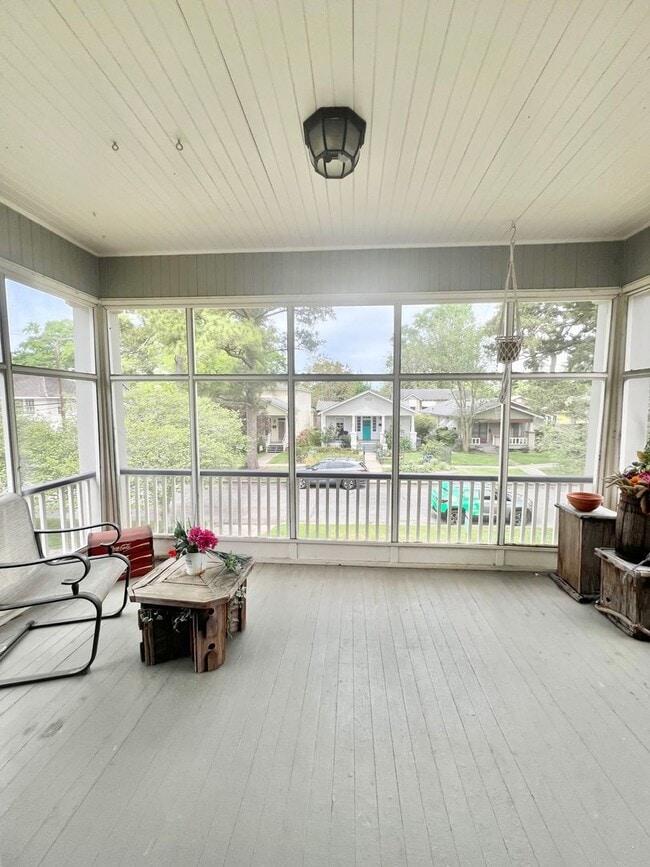 Building Photo - Charming 2 Bedroom 1 Bathroom Home for Rent