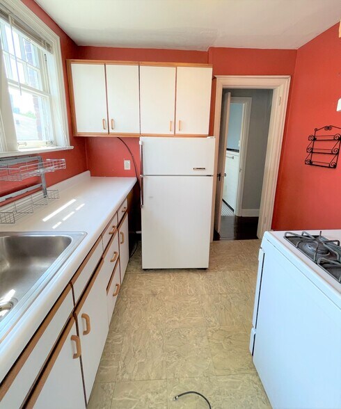 Building Photo - 6532 Wilkins Ave