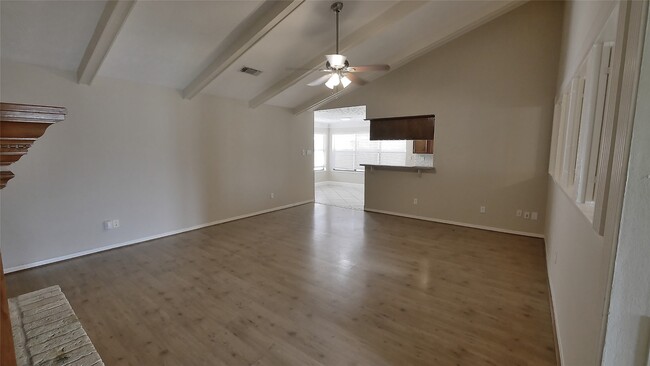 Building Photo - 21626 Park Tree Ln