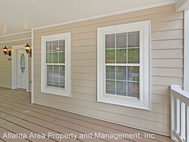 Building Photo - 4 br, 3.5 bath House - 138 Brook Cir SE