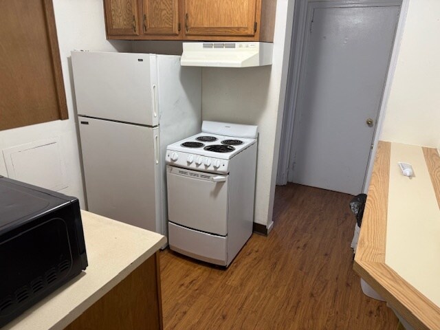 Building Photo - 3506 5th Ave