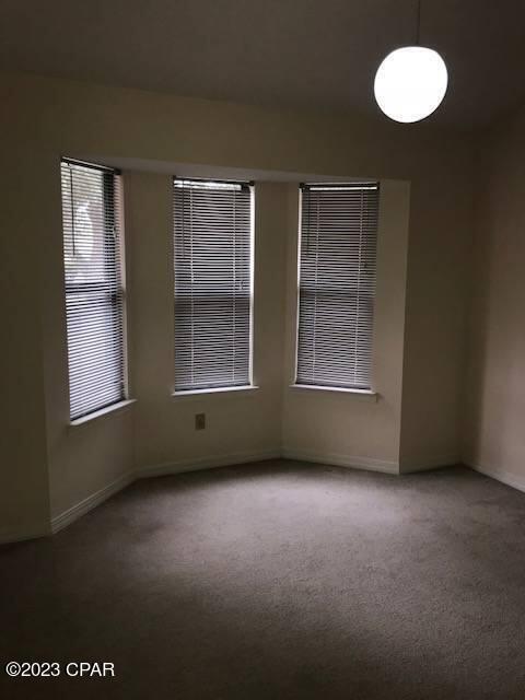 Building Photo - 230 Collinfurst Square