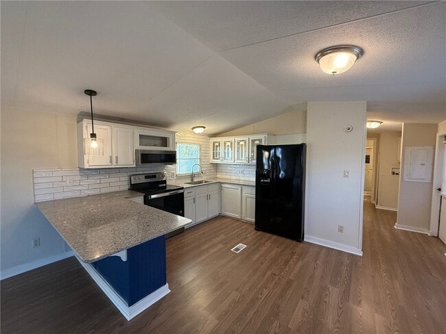 Building Photo - 1997 FM 389