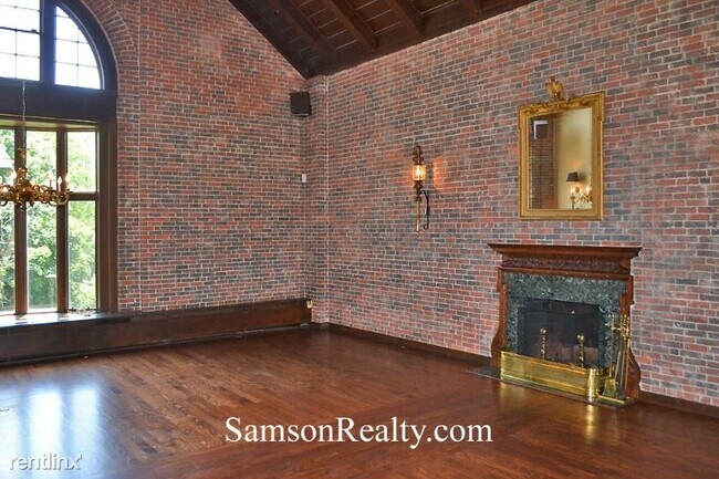 Building Photo - 2 br, 2.5 bath Townhome - 33 Power St
