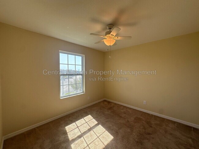 Building Photo - 172 Primrose Dr